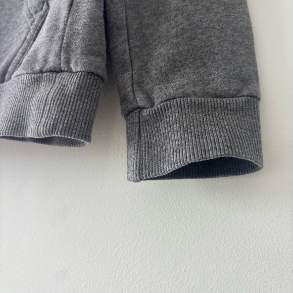 Men's Under Armour Charcoal Drawstring Hoodie w/ Large Front Pocket Size S - Picture 5 of 9